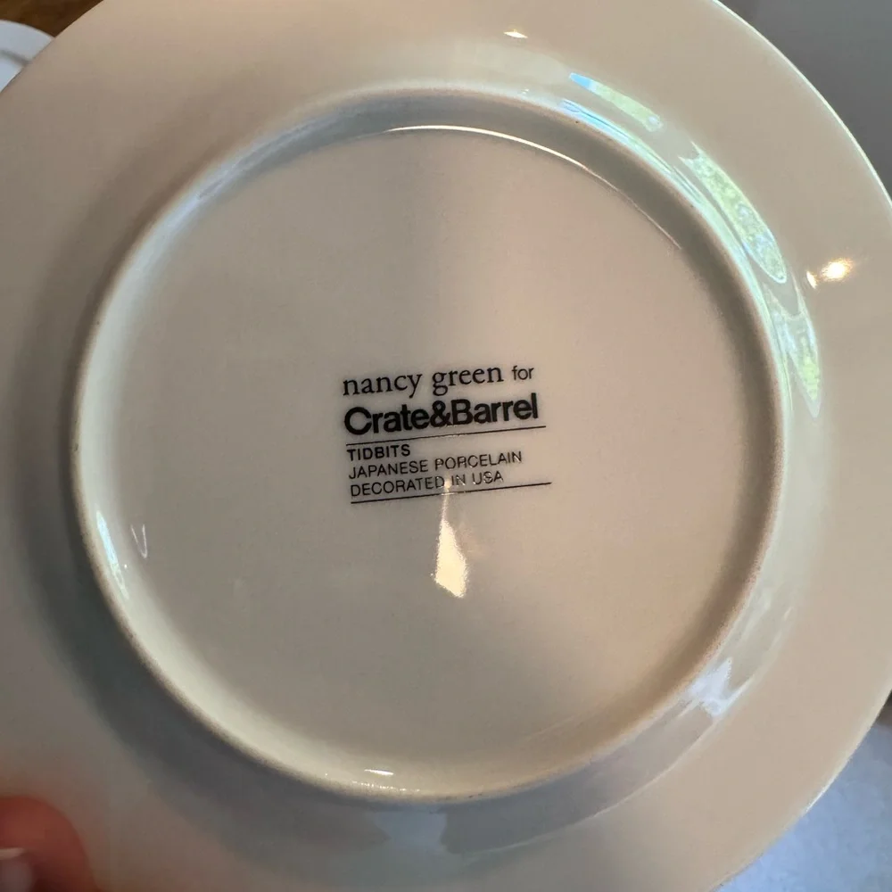 EUC CANAPE PLATE NANCY GREEN FOR CRATE‎ & BARREL 